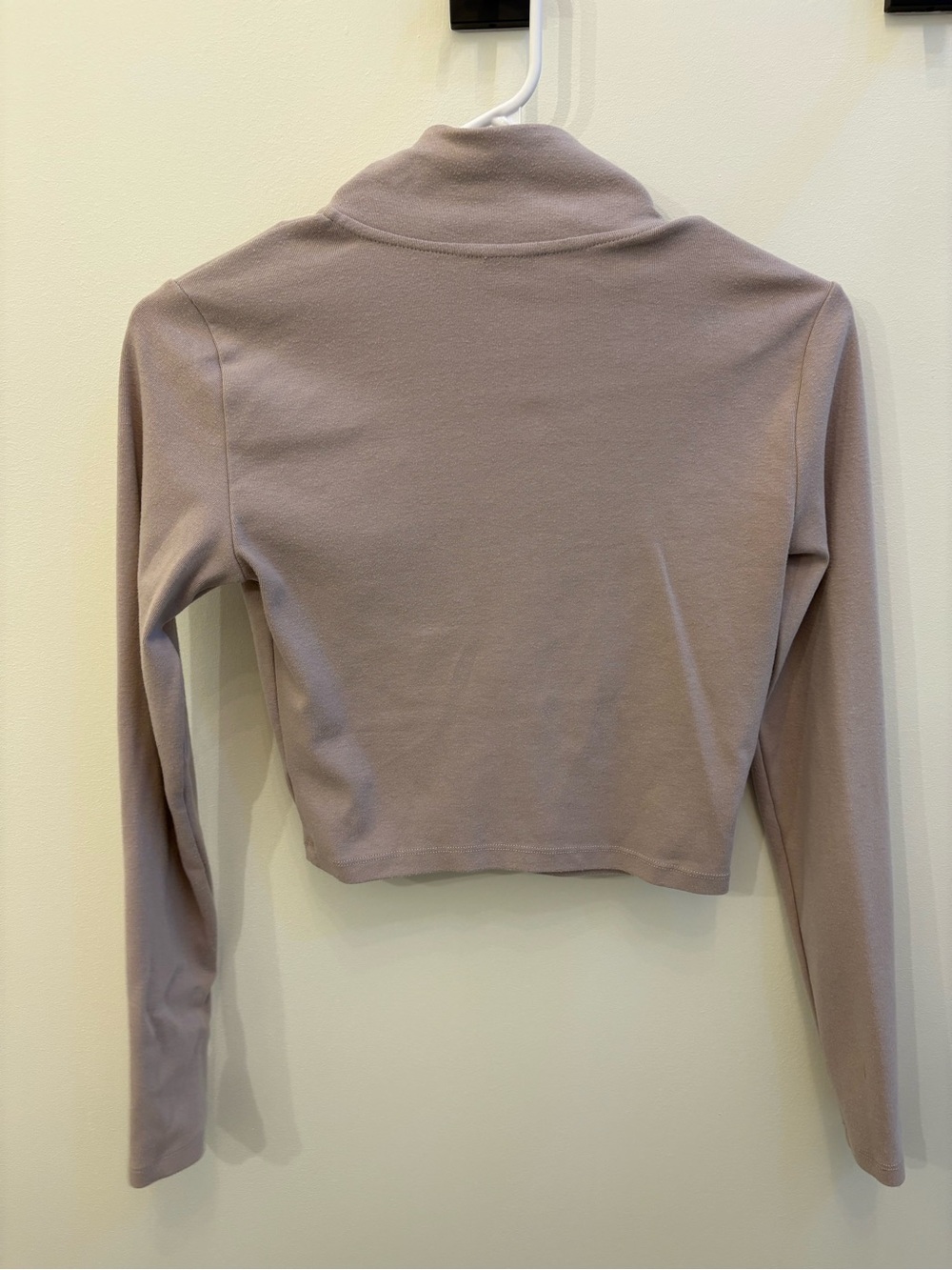 Aritzia Lavender Half-Zip Cropped Top - Picture 2 of 3